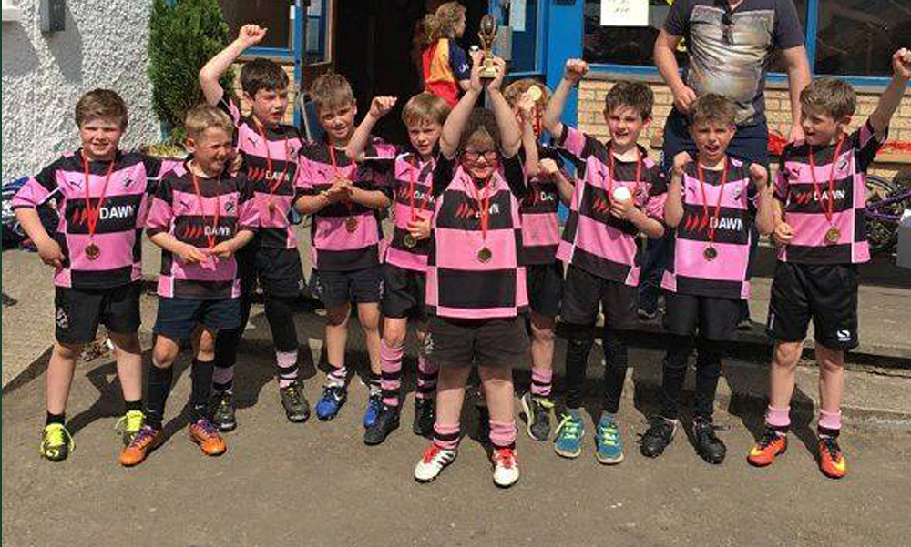 AyrWellington Minis Take The Lead Wellington School Ayr